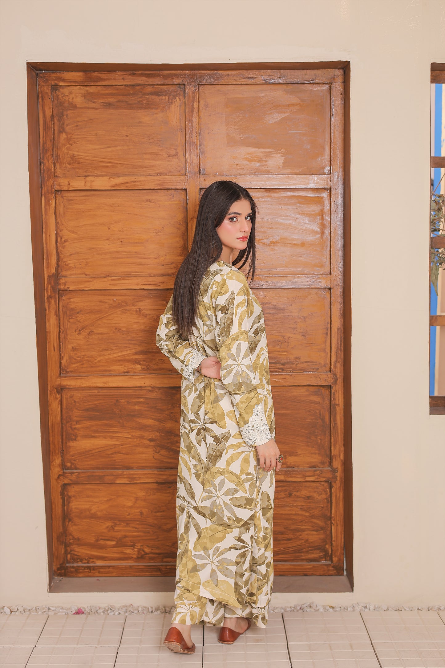 Stitched / viscose Linen