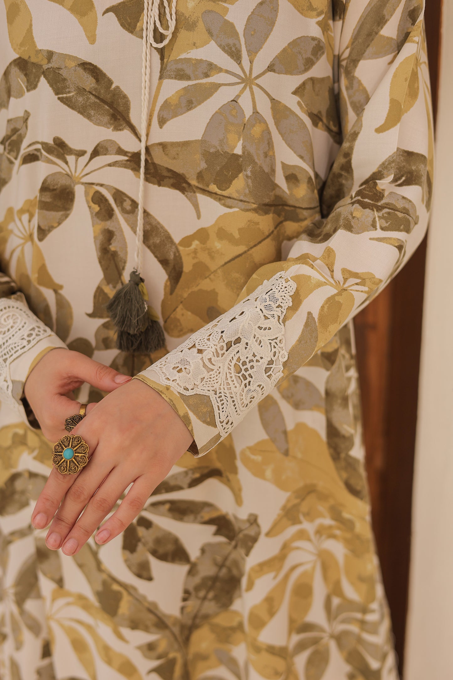 Stitched / viscose Linen